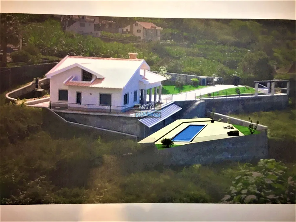 Houses & Land For Sale And Holiday Rentals – CALHETA & ARCO DA CALHETA